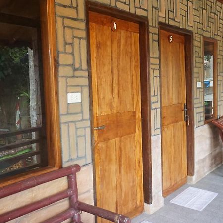 Rain Forest Guest House And Jungle Trekking Bukit Lawang Esterno foto