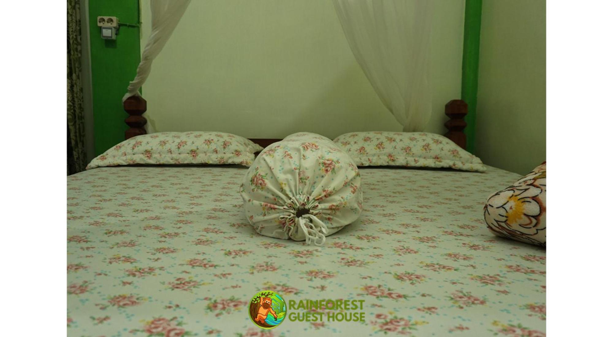 Rain Forest Guest House And Jungle Trekking Bukit Lawang Esterno foto