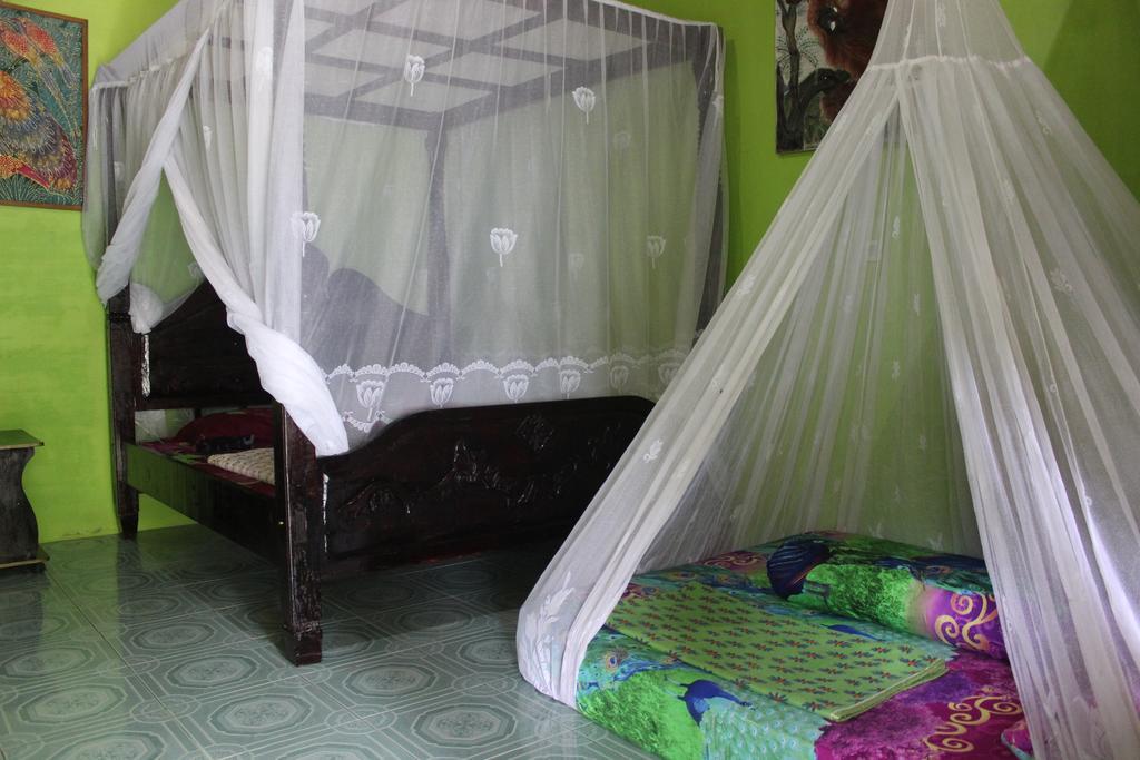 Rain Forest Guest House And Jungle Trekking Bukit Lawang Esterno foto